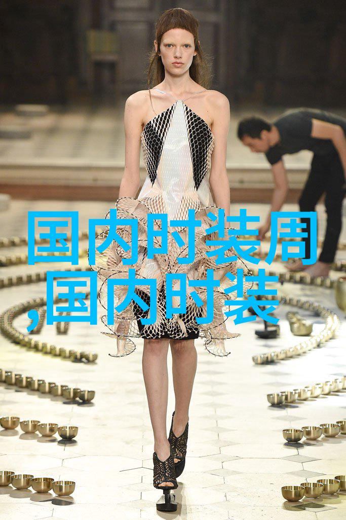 秀场直击丨中山大学新华学院服装设计2019毕业作品展演